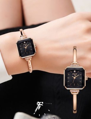 ساعت نگین دار زنانه جولیوس