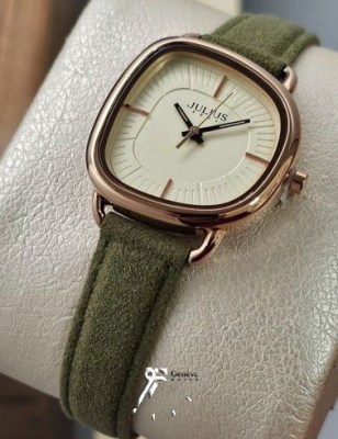 جولیوس ساعت کژوال زنانه